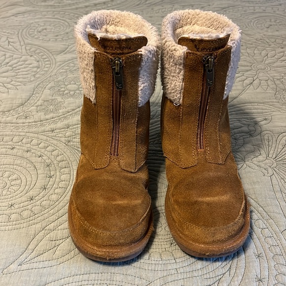 Koolaburra by UGG Zip-Up Boots - Girls size 2 - Picture 3 of 16